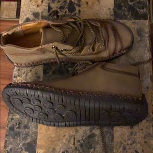 Latest casual leather boots size 6 1/2 women’s.